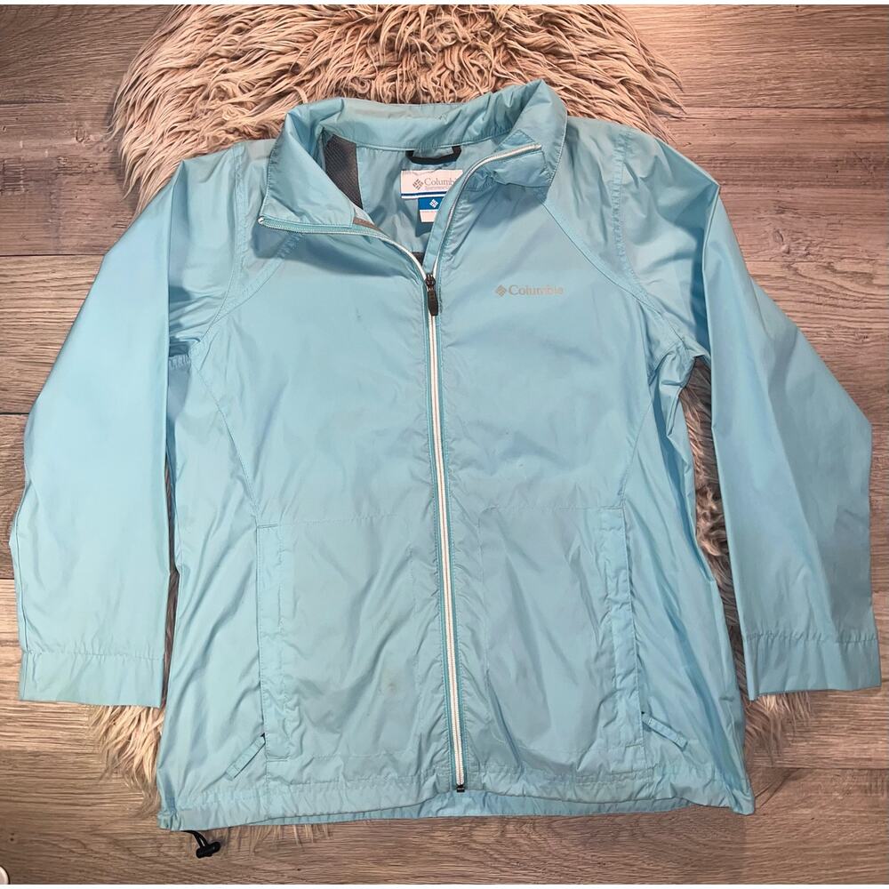 Columbia women’s blue light weight jacket